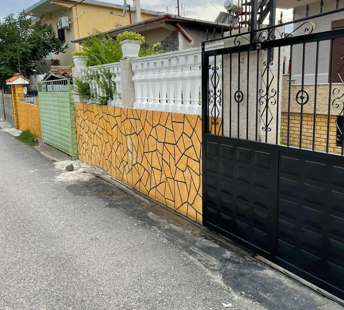 Anel'S Guesthouse Berat Apartment