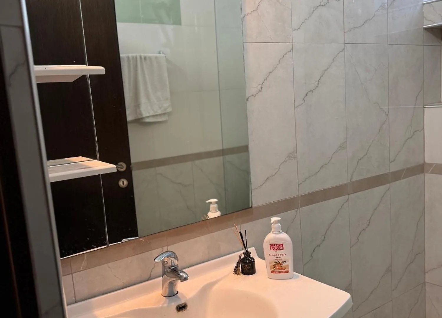 Anel'S Guesthouse Berat